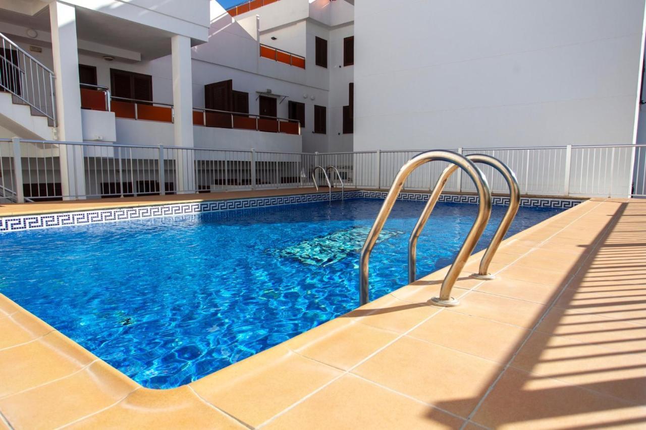 Apartamento A 50 Metros De La Playa, Luminoso Y Acogedor Oliva Exterior photo